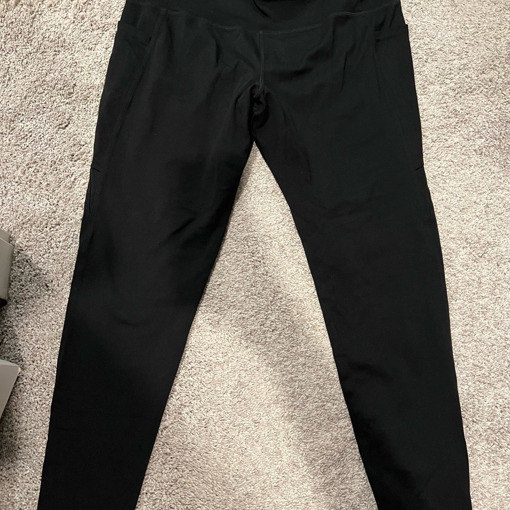 Danskin Classic Black Activewear Pants